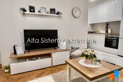 Crveni Krst Vračar | 4zida.rs