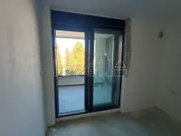 Šestosoban stan | 4zida