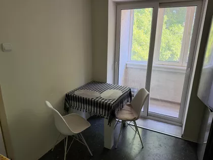 Zmaj Jovina 27 | 4zida.rs