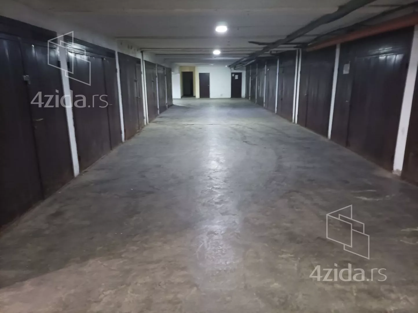 Garaža | 4zida