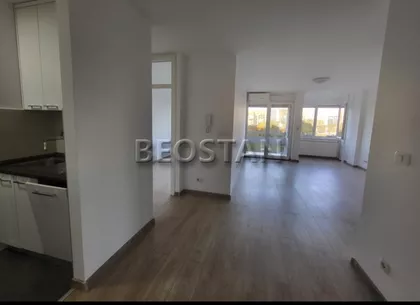 Bulevar Arsenija Carnojevica | 4zida.rs