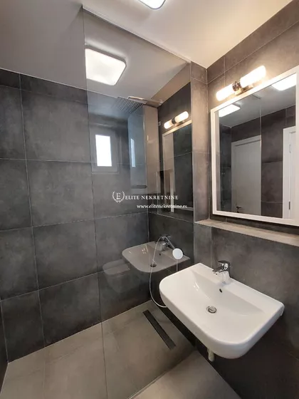 Gospodara Vučića | 4zida.rs