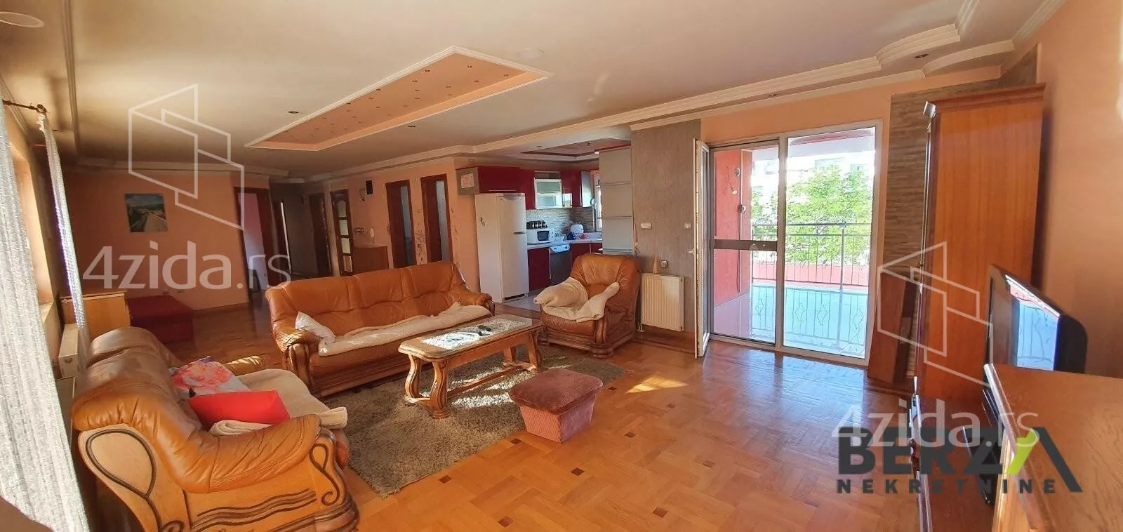 Šestosoban stan | 4zida