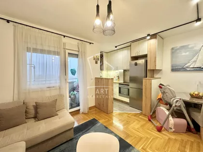 Univerzijade | 4zida.rs