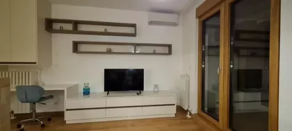 Tadije Sondermajera | 4zida.rs