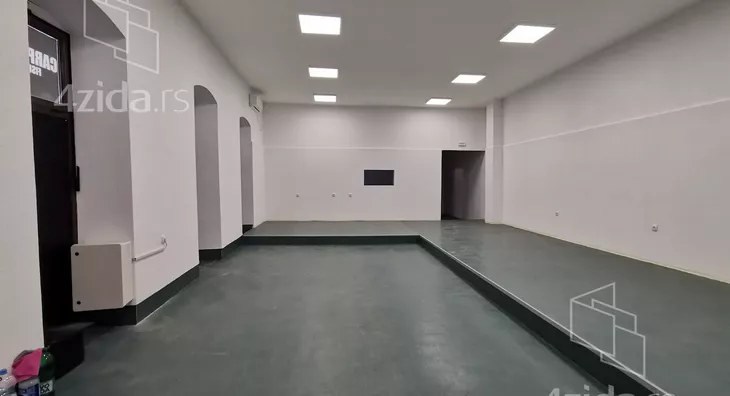 Poslovni prostor | 4zida