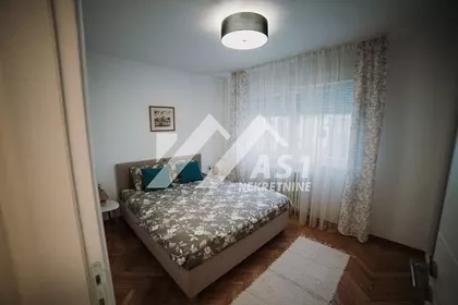 Sremska | 4zida.rs