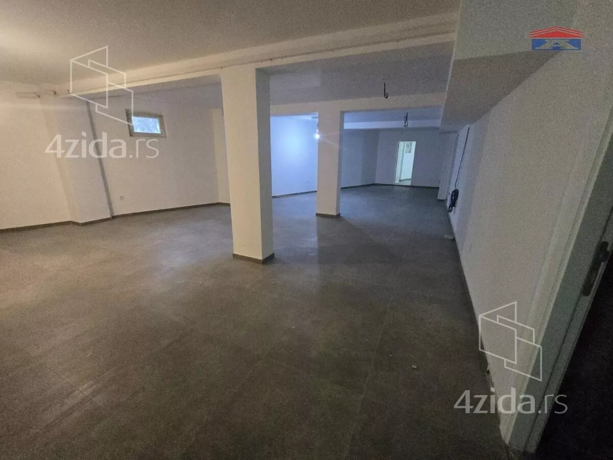 Poslovni prostor | 4zida