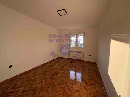 Cara Dušana | 4zida.rs