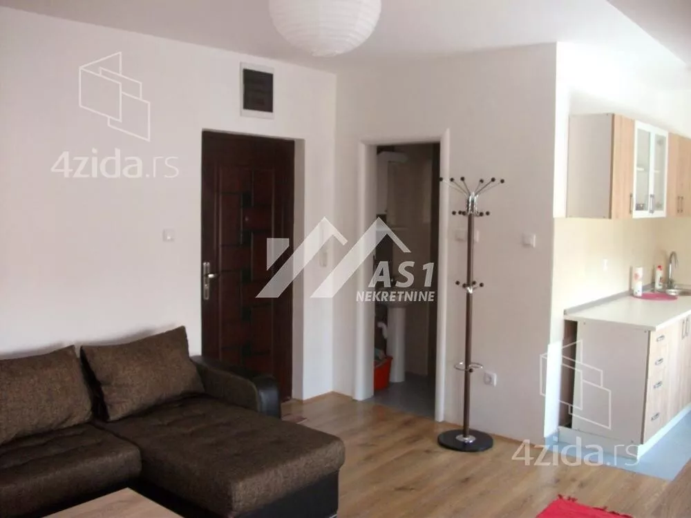 Garsonjera | 4zida