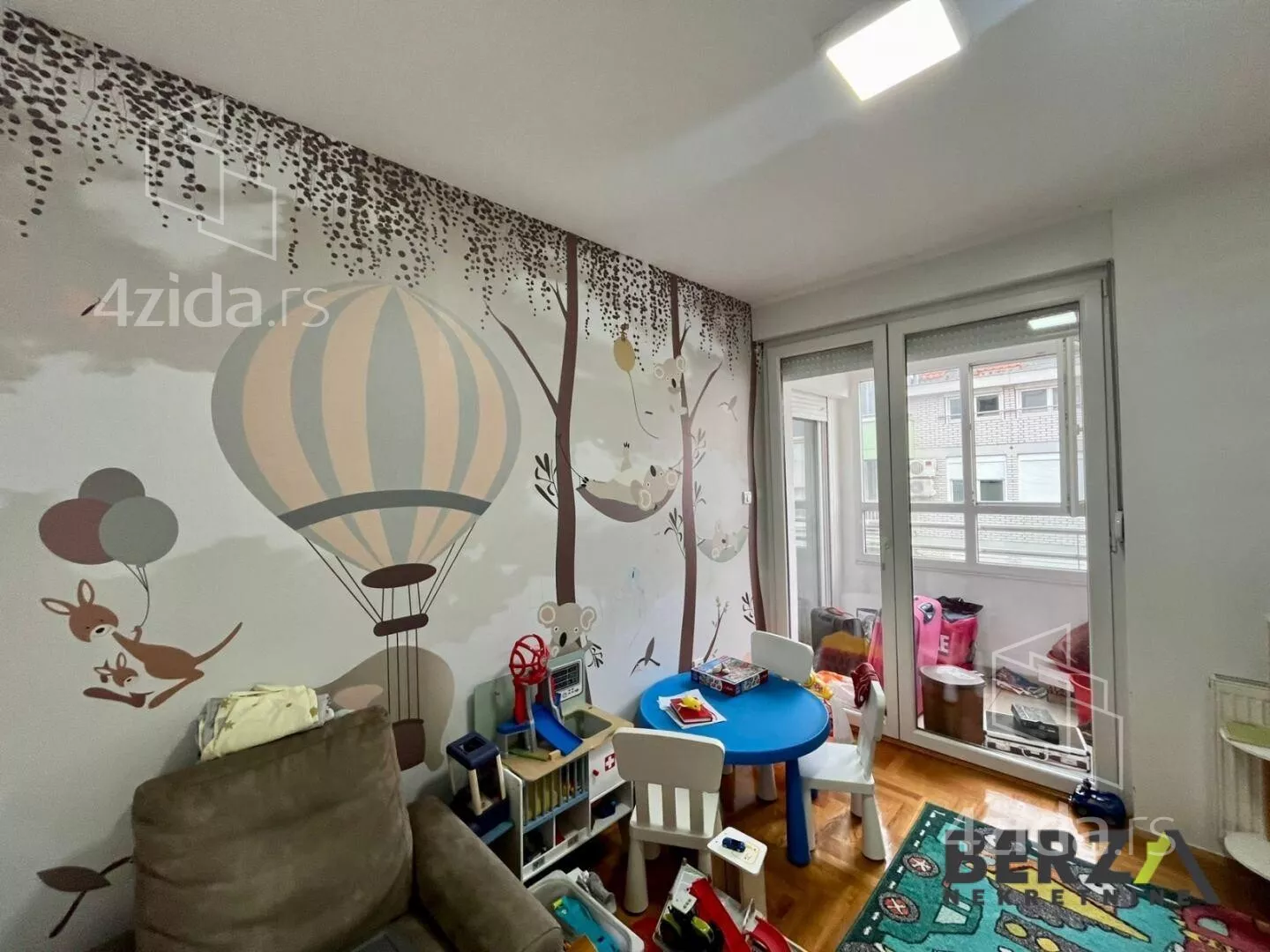 Četvorosoban stan | 4zida