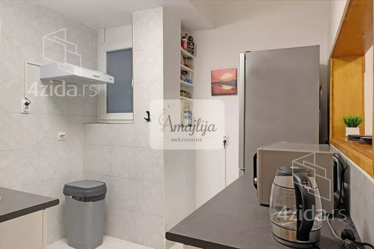 Petosoban stan | 4zida