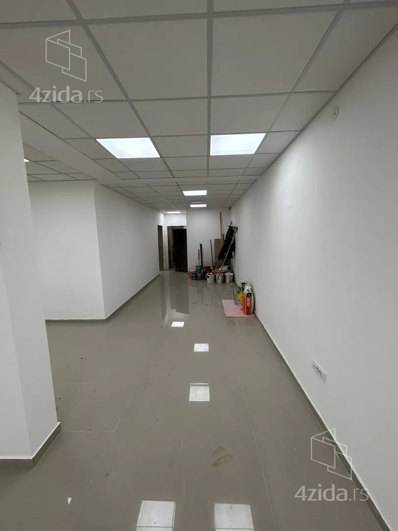 Lokal | 4zida