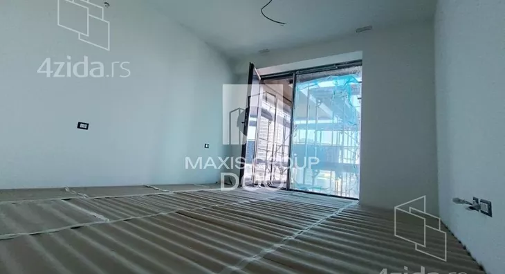 Četvoroiposoban stan | 4zida