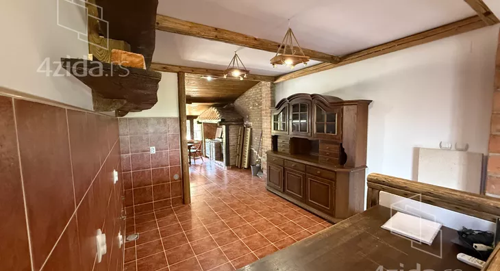 4-etažna kuća | 4zida