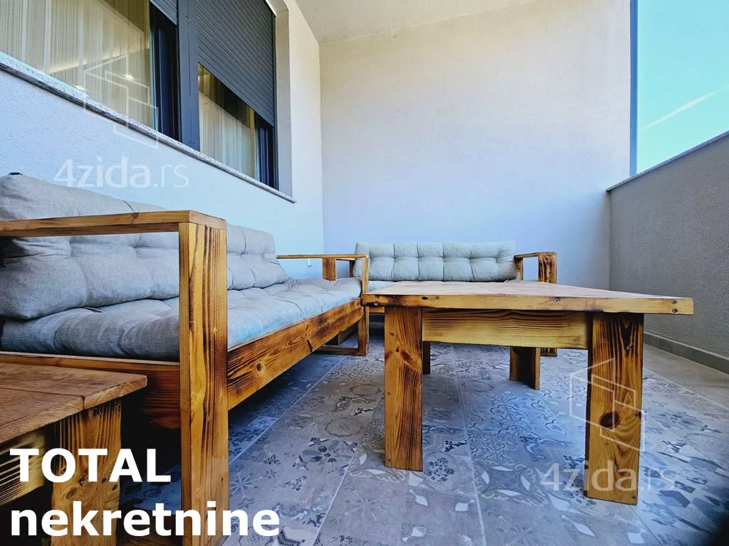 Petosoban stan | 4zida