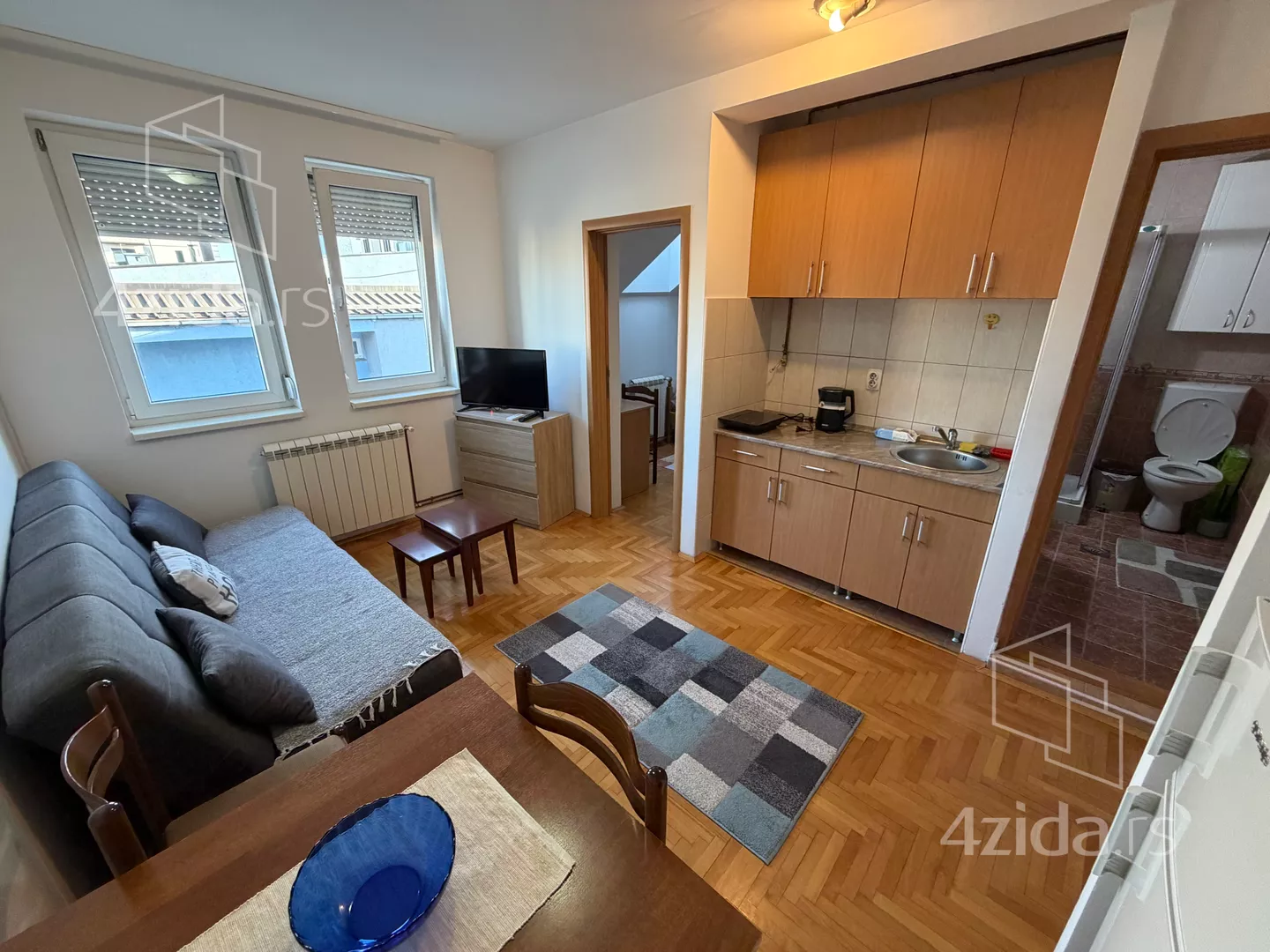 Jednoiposoban stan | 4zida