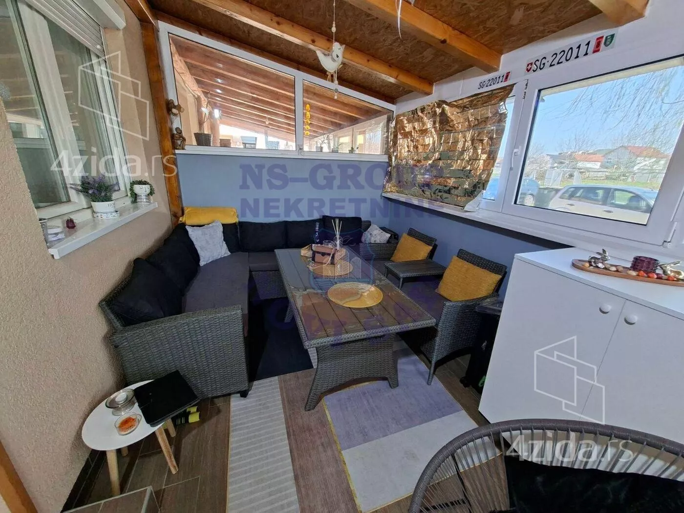 Trosoban stan | 4zida