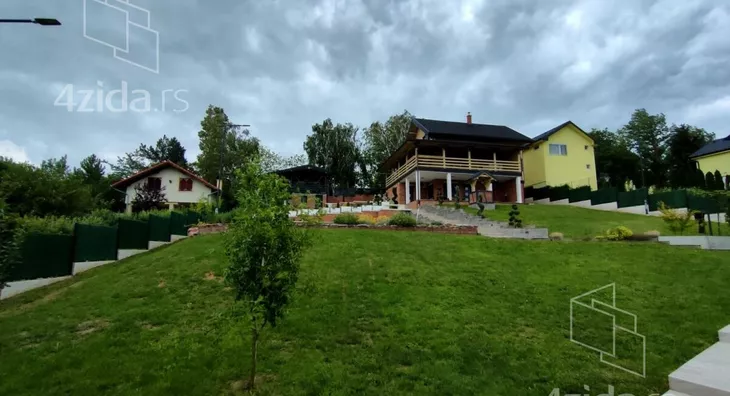 Kuća | 4zida