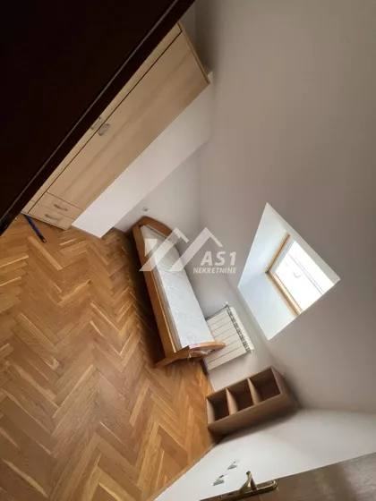 Petra Drapšina | 4zida.rs