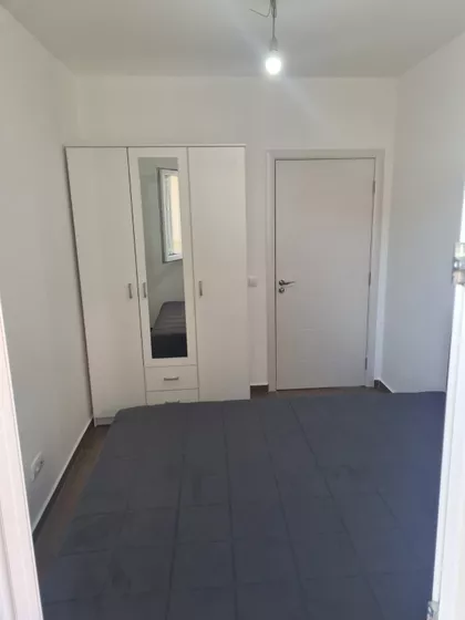Zagrađe 8J | 4zida.rs