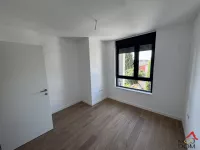 Šestosoban stan | 4zida