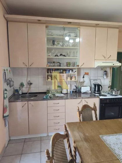 Cara Dušana | 4zida.rs