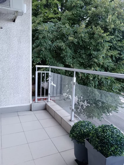 Milana Rakića 116b | 4zida.rs