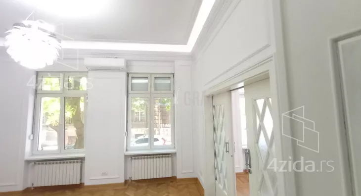 Četvoroiposoban stan | 4zida