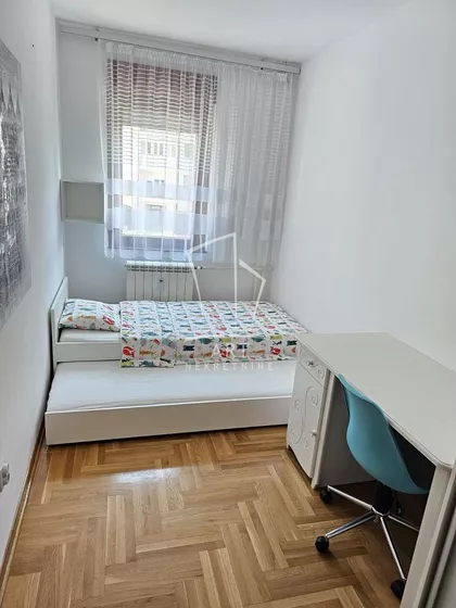 Južni Bulevar | 4zida.rs