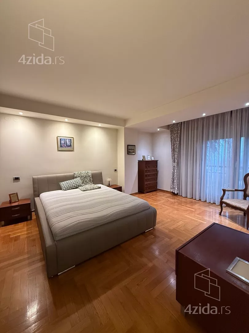 4-etažna kuća | 4zida