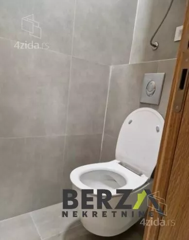 Lokal | 4zida