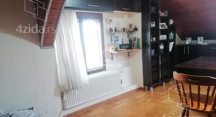 Šestosoban stan | 4zida
