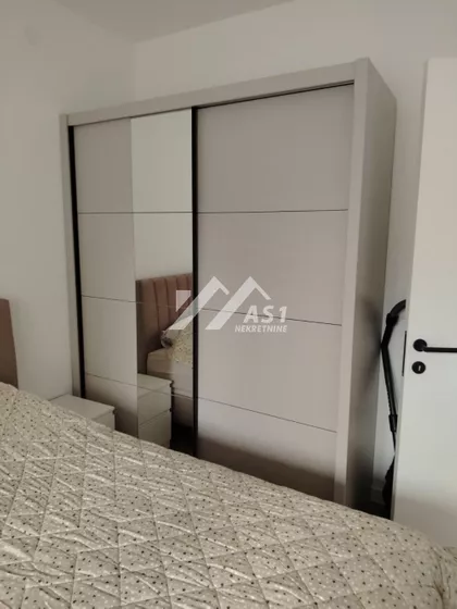 Heroja Pinkija | 4zida.rs