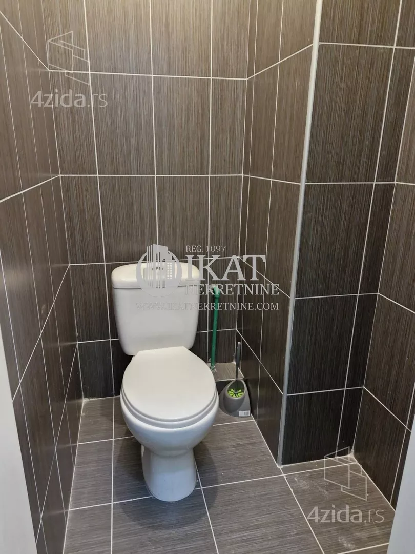 Lokal | 4zida