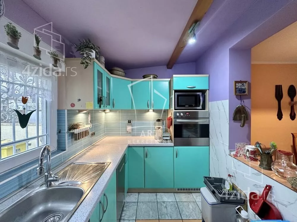 3-etažna kuća | 4zida