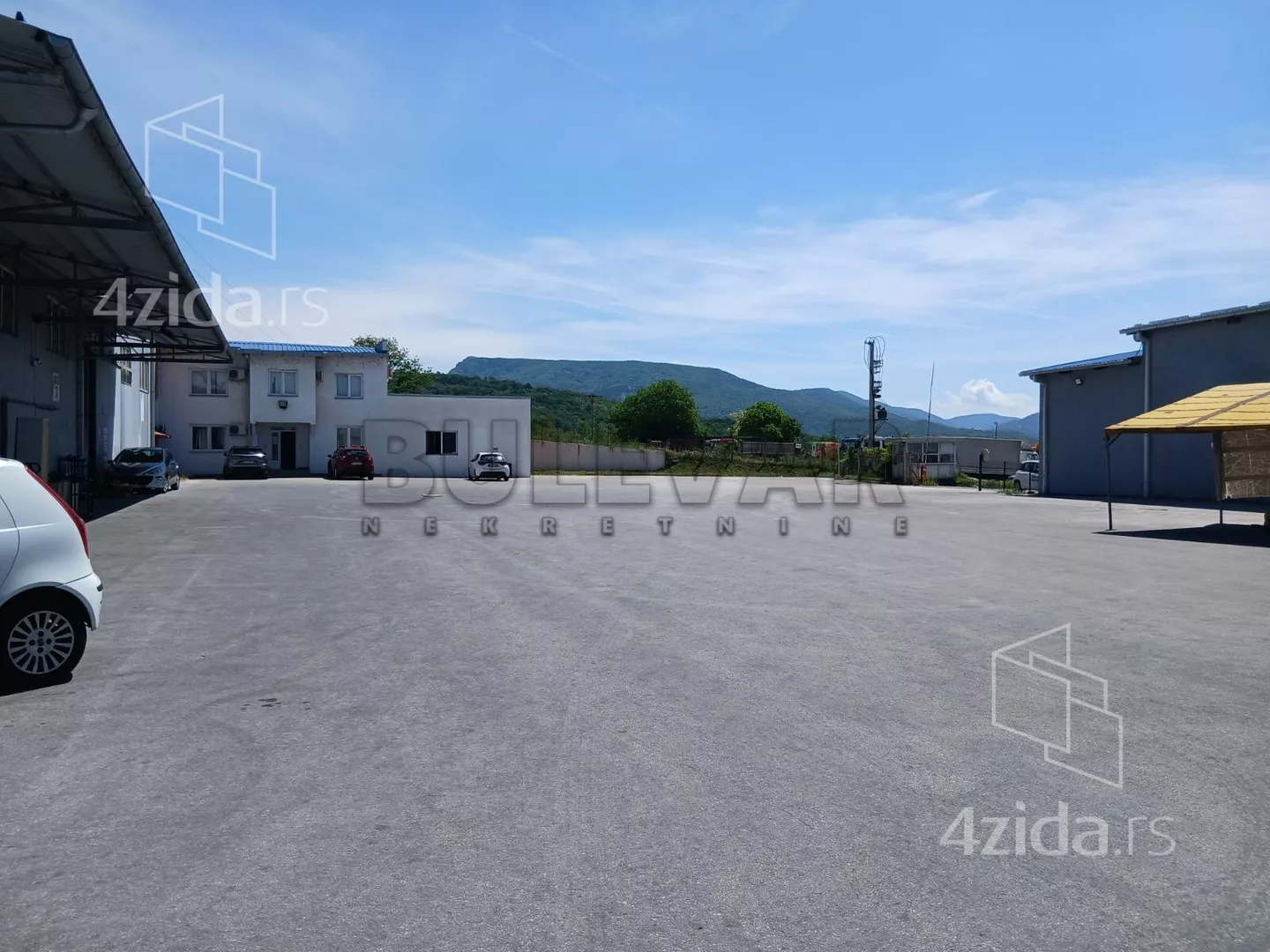 Lokal | 4zida