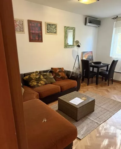 Karađorđev Trg | 4zida.rs