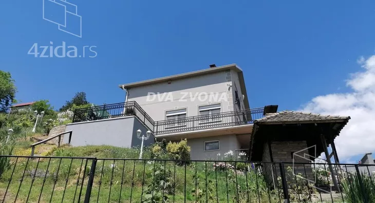 Kuća | 4zida