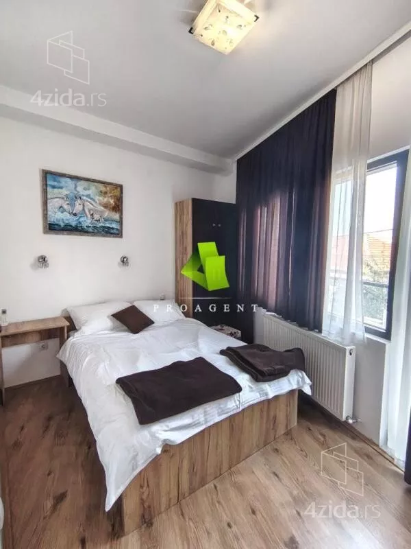 Kancelarija | 4zida