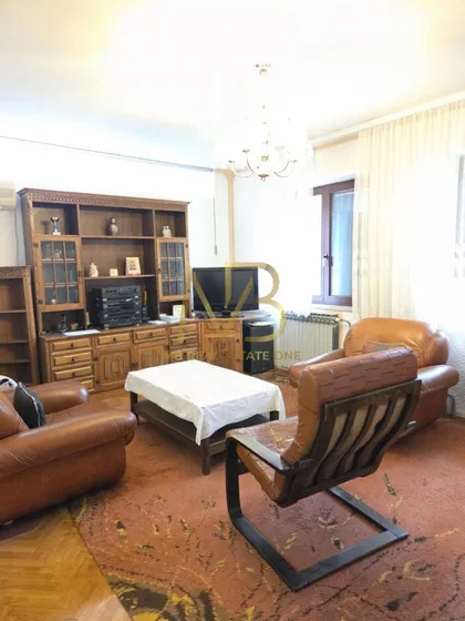 Denkova Bašta | 4zida.rs