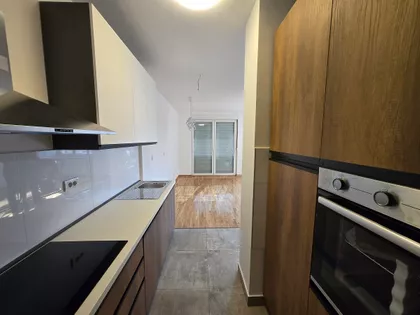 Bulevar Jna bb | 4zida.rs