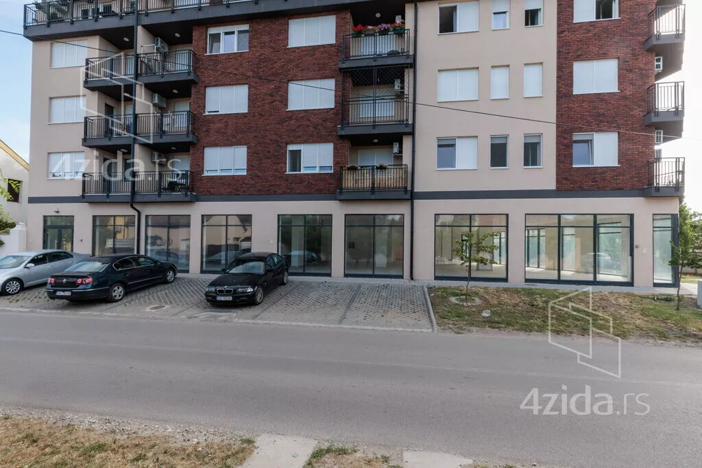 Poslovni prostor | 4zida