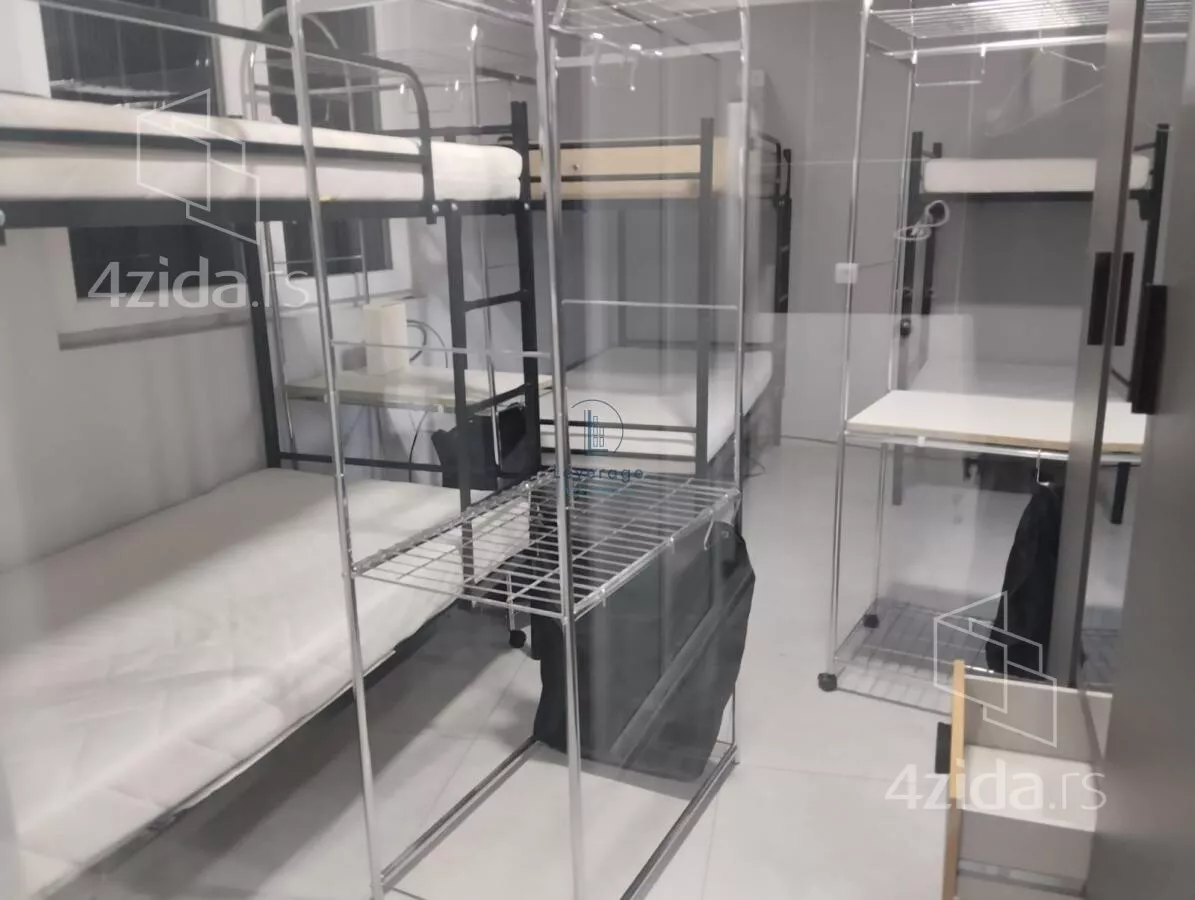 Šestosoban stan | 4zida