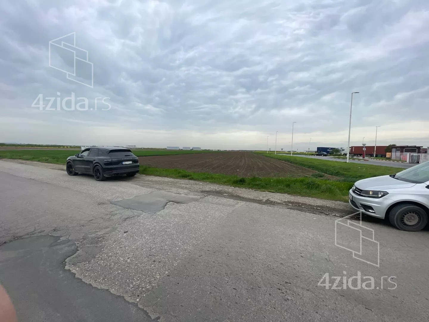 Industrijsko zemljište | 4zida