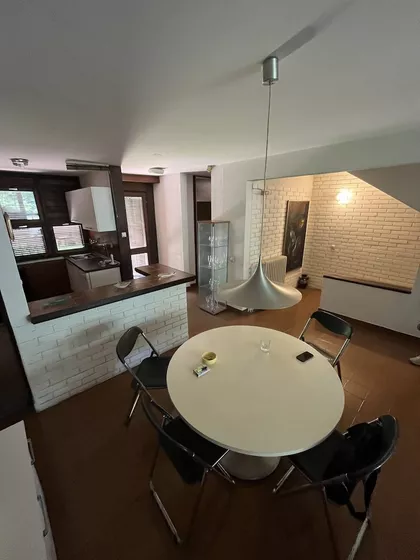 Romena Rolana | 4zida.rs