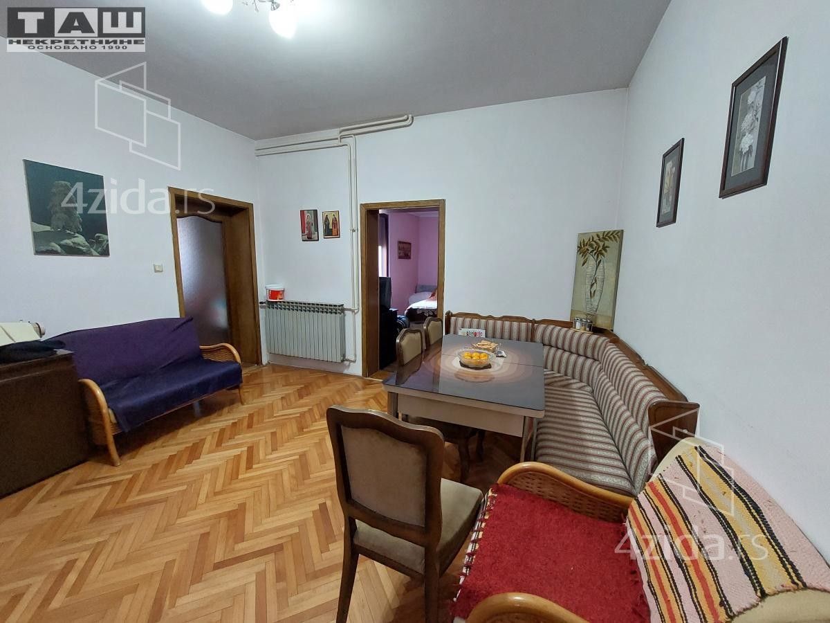 Kuća – Kragujevac, Palilule, Šumadijski upravni okrug - Prikaz 4