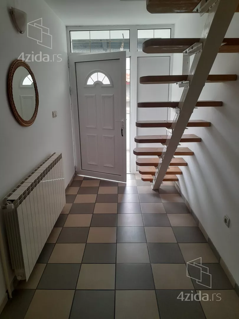 3-etažna kuća | 4zida