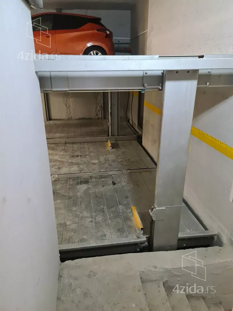 Parking | 4zida