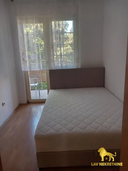 RADNIČKA | 4zida.rs